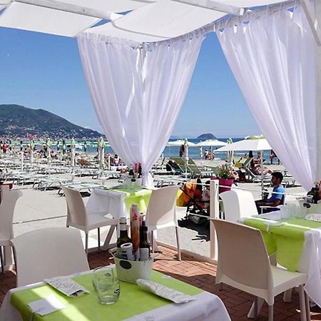 Hotel Splendid Mare Laigueglia Exterior photo