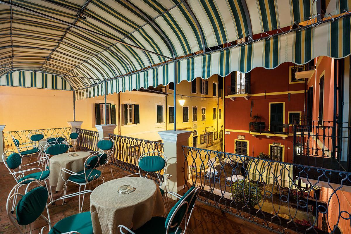 Hotel Splendid Mare Laigueglia Exterior photo