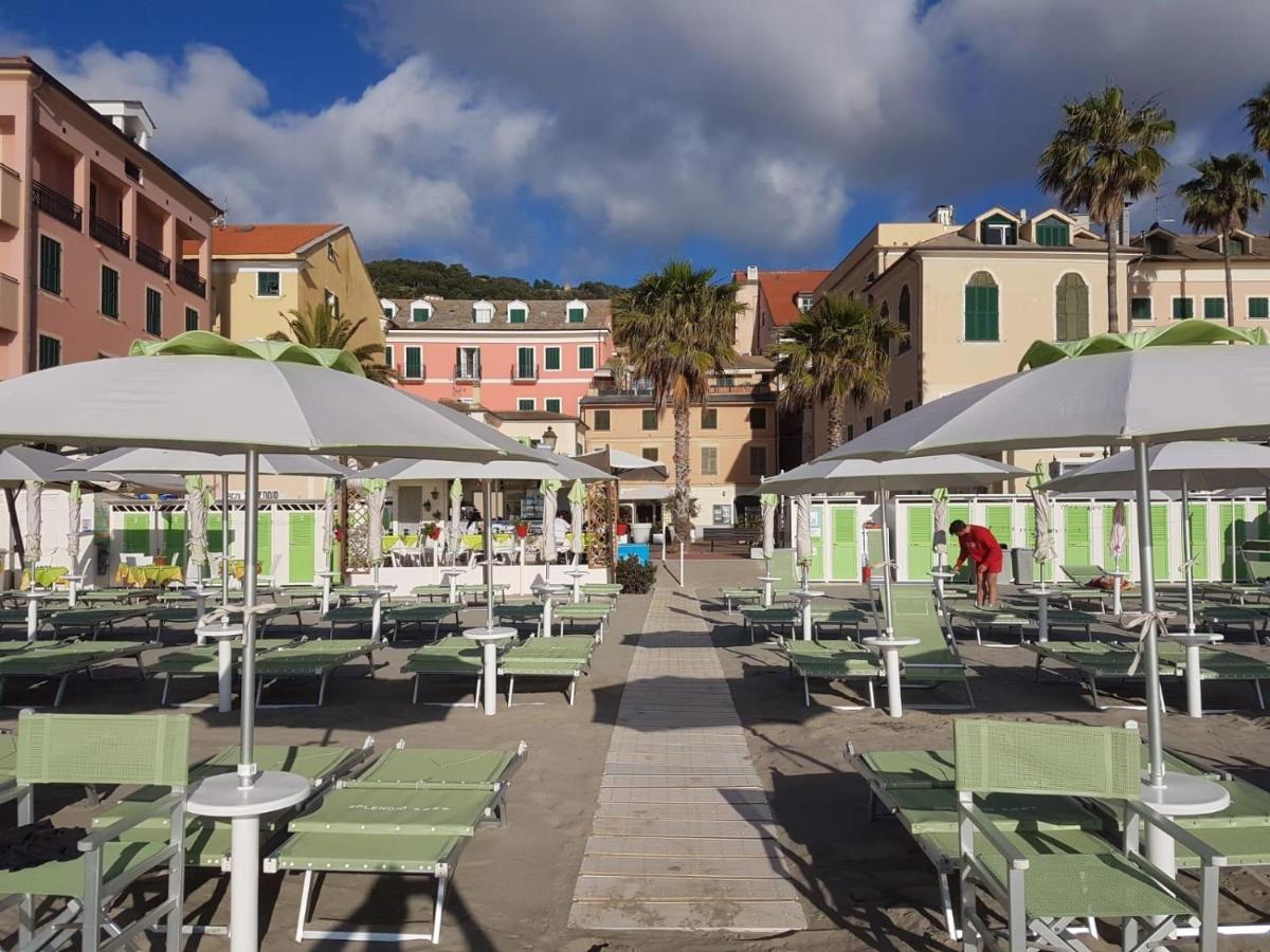 Hotel Splendid Mare Laigueglia Exterior photo